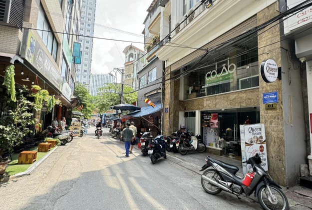 Bán nhà phố Quan Nhân, vị trí vip ô tô, 8 tầng kinh doanh, diện tích 70m², giá chào 32.2 tỷ