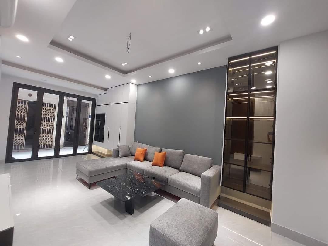 Bán Nhà Hoàng Quốc Việt, Cầu Giấy,  46m2, Giá Nhỉnh 10,5 Tỷ
