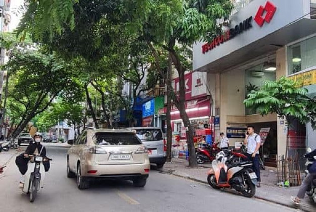 Bán nhà mặt phố Vương Thừa Vũ, 65m², 7 tầng, full nội thất, kinh doanh đỉnh, giá 30 tỷ