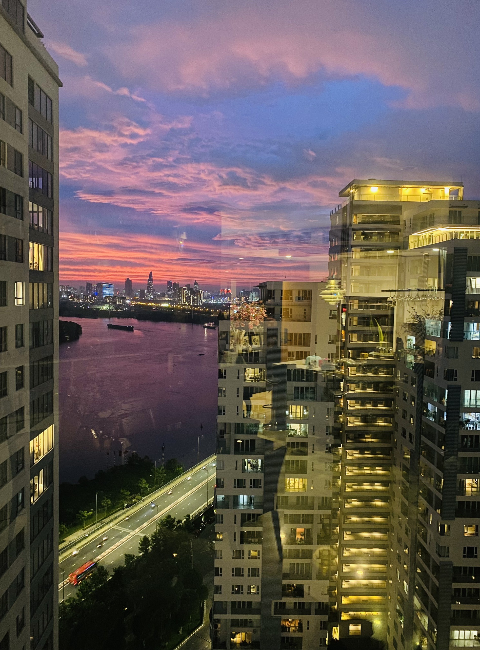 Bán căn hộ 3PN siêu nội thất chỉ 12 tỷ tại Đảo Kim Cương , Diamond Island