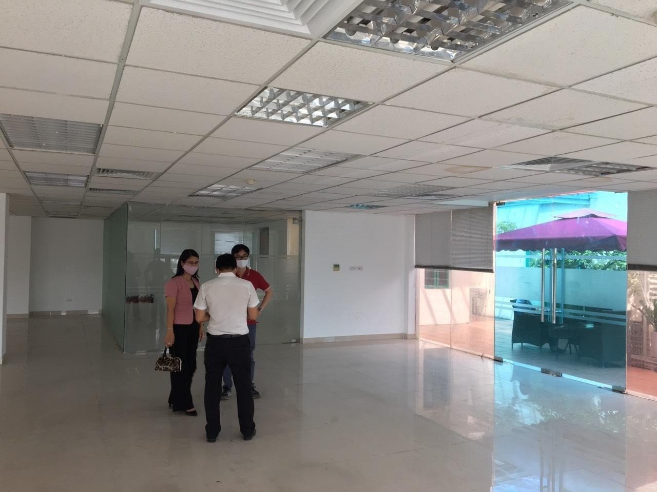 Cho thuê văn phòng toà PV Oil 148 Hoàng Quốc Việt, 110m2, Giá 160k/m2/tháng