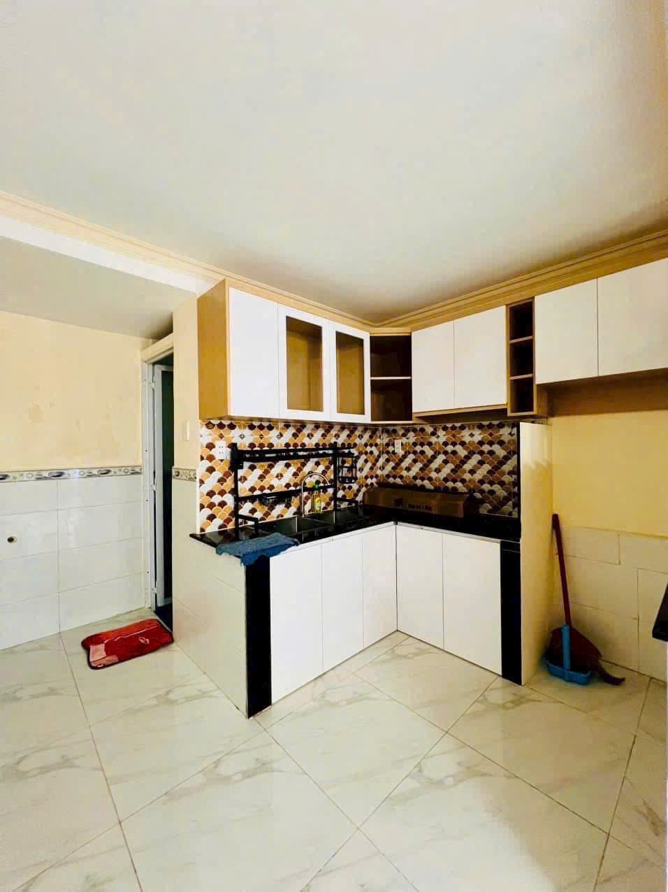 Bán nhà Quận 12, gần Galaxy Nguyễn Văn Quá, Hồ Chí Minh, hẻm chuẩn 4m, giá chỉ 2.6 tỷ