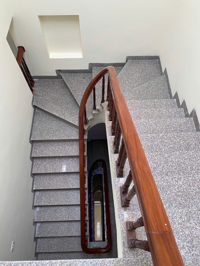 Bán nhà 5 tầng 65m2, mặt tiền 5.2m, Phường Kiến Hưng, Quận Hà Đông, giá chỉ có 16.2 tỷ