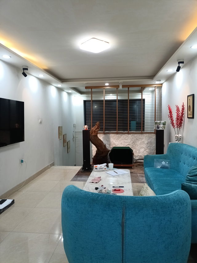 Bán nhà gần Phố Hoàng Văn Thái, 48m2, 4 tầng, giá 8,5 tỷ, full nội thất