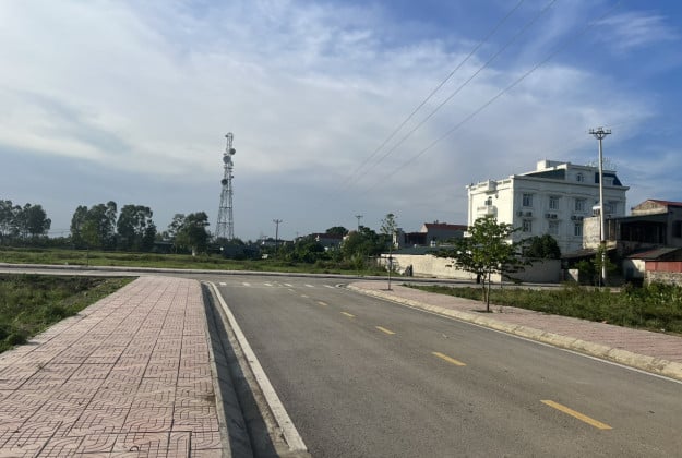 Bán đất 160m2 tại QL1A, thị trấn Tân Phong, Quảng Xương, giá hấp dẫn