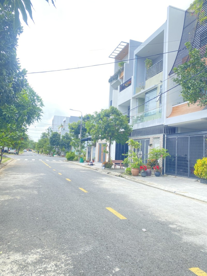 Bán nhà mặt tiền Mỹ Đa Tây, Nam Việt Á, 85m², 2 tầng, 3 phòng ngủ, mới đẹp, giá chỉ hơn 5 tỷ