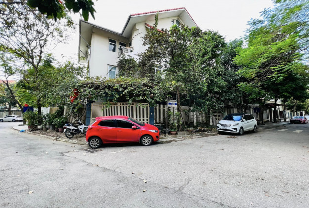 Bán biệt thự 180m2 đường Nguyễn Văn Lộc, Hà Đông, giá 48.5 tỷ