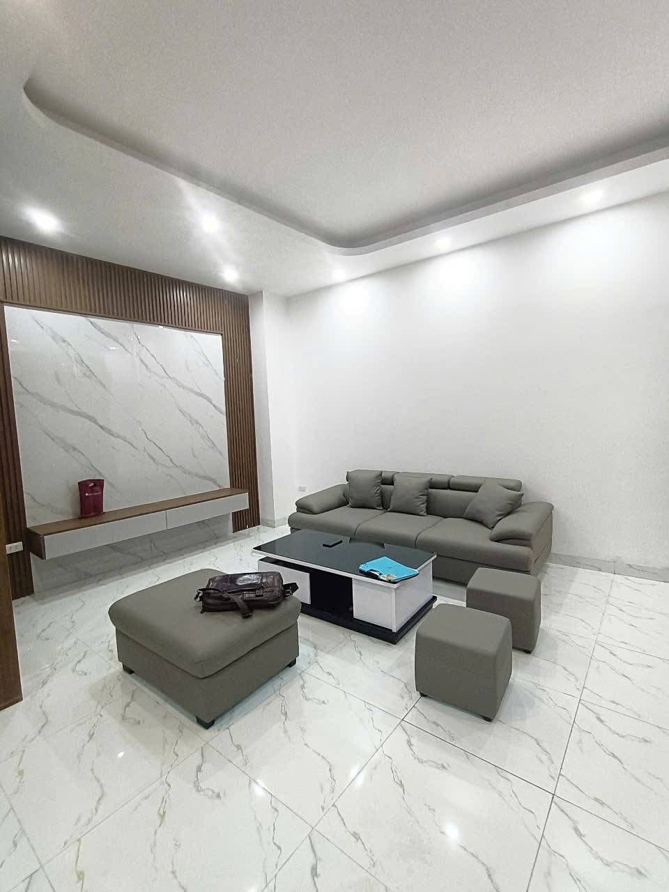 Bán nhà mới Dương Nội, Hà Đông, 5 tầng, 40m², giá chỉ hơn 6 tỷ