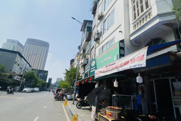 Bán toà nhà 6 tầng kinh doanh, diện tích 102m2, giá 23 tỷ