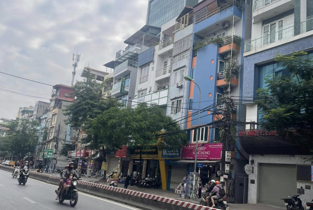 Bán nhà mặt Đường Lạc Long Quân, Phường Xuân La, diện tích 51m2, giá 24.2 tỷ