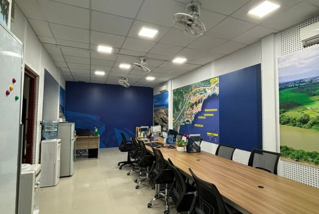 Cho thuê văn phòng tầng 1 có sẵn nội thất tại Ung Văn Khiêm, Bình Thạnh, 100m² sử dụng ngay