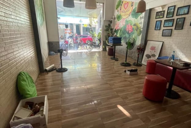 Cho thuê nhà mặt tiền Đỗ Quang, Nam Dương, giá 12 triệu/tháng