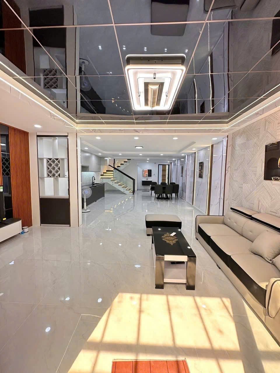 Bán nhà Phan Văn Hớn, Tân Thới Nhất, Quận 12, 107m2, 2 tầng, hẻm xe hơi, giá 5.99 tỷ
