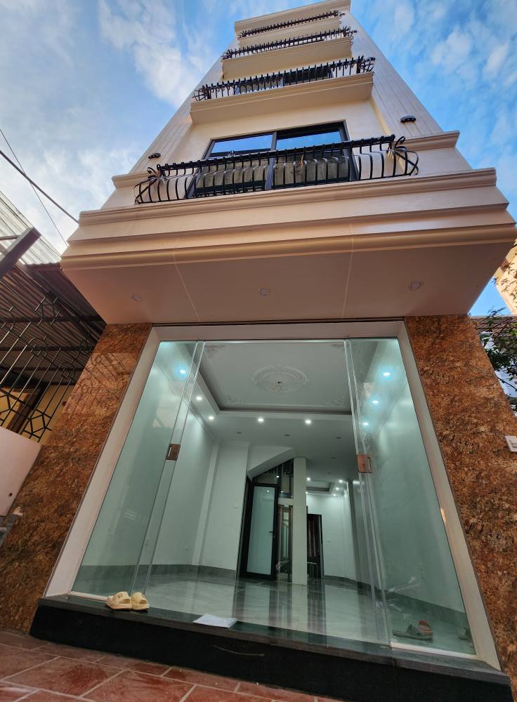 Bán nhà An Dương Vương, 50m² x 5 tầng, thang máy, giá 11.2 tỷ