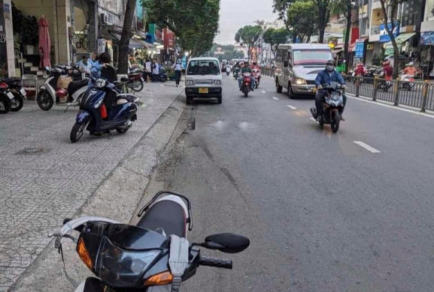 Cho thuê nhà nguyên căn mặt tiền Nguyễn Văn Luông, Q6, 4 tầng, 4PN, giá chỉ 17 triệu/tháng