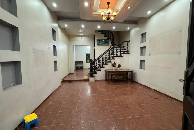 Cho thuê nhà mặt phố Nguyễn Viết Xuân, Thanh Xuân – 70m² x 5T, giá 23tr/tháng