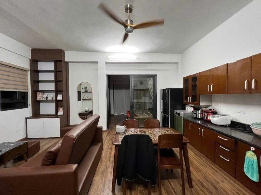 Bán tòa nhà dòng tiền Kim Giang, Hoàng Mai, 139m² x 7 tầng, ô tô vào nhà, thu gần 1 tỷ mỗi năm