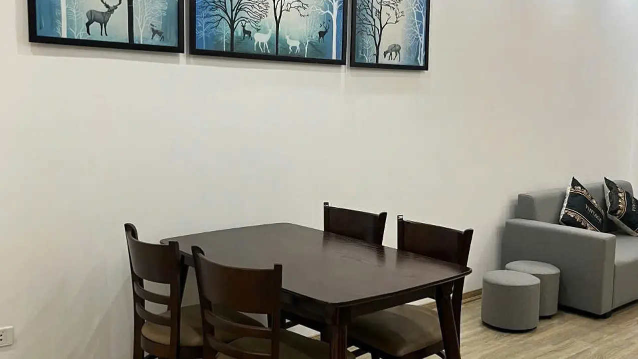 Cần Bán Gấp Chung Cư Bàu Cát 2, 70m2 Sổ Hồng Cầm Tay, 2 Phòng Ngủ