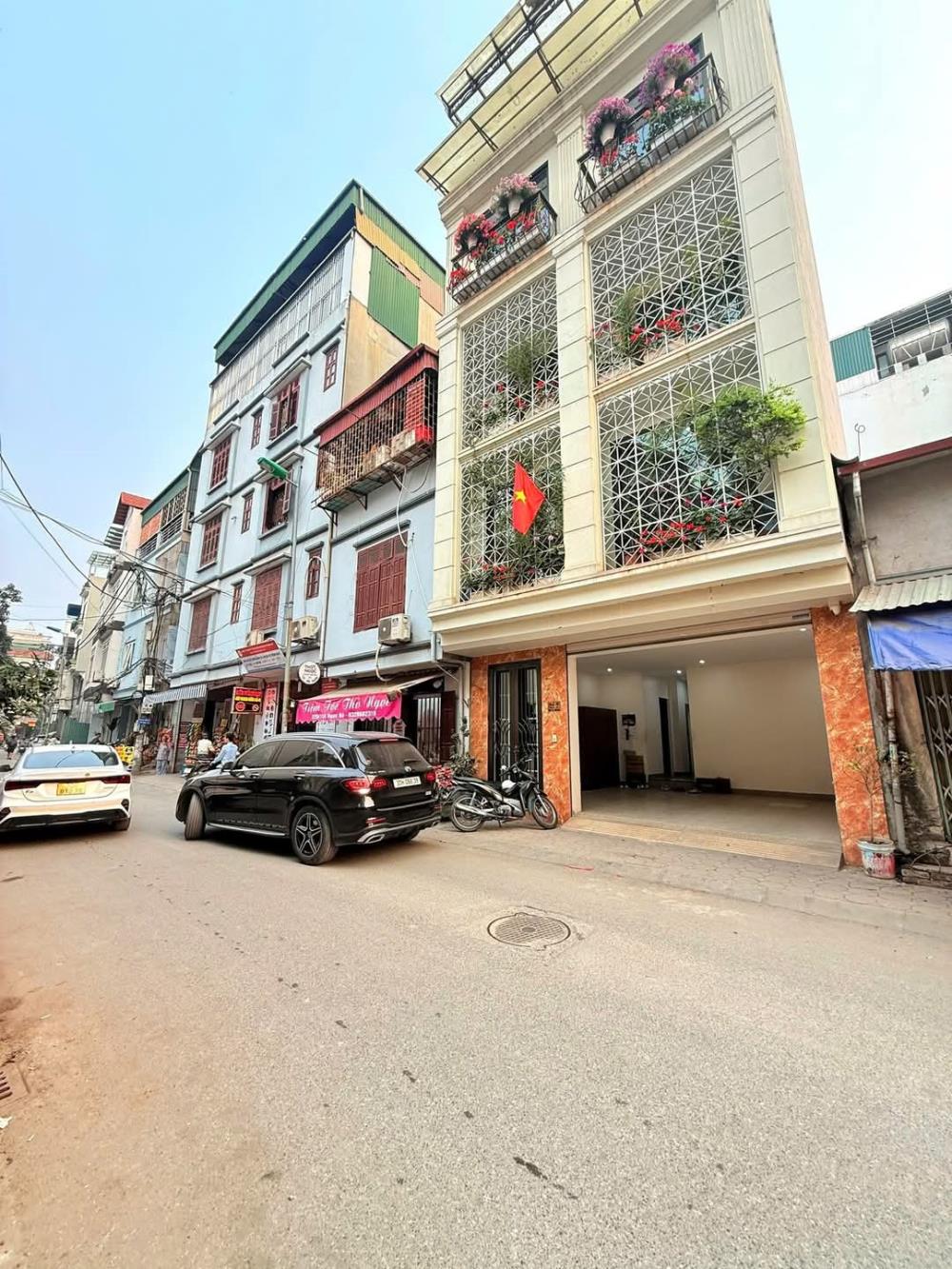 Siêu phẩm nhà nguyên căn tại Đội Cấn, Ba Đình, 55m, 5 tầng, mặt tiền 5m, giá 20 tỷ