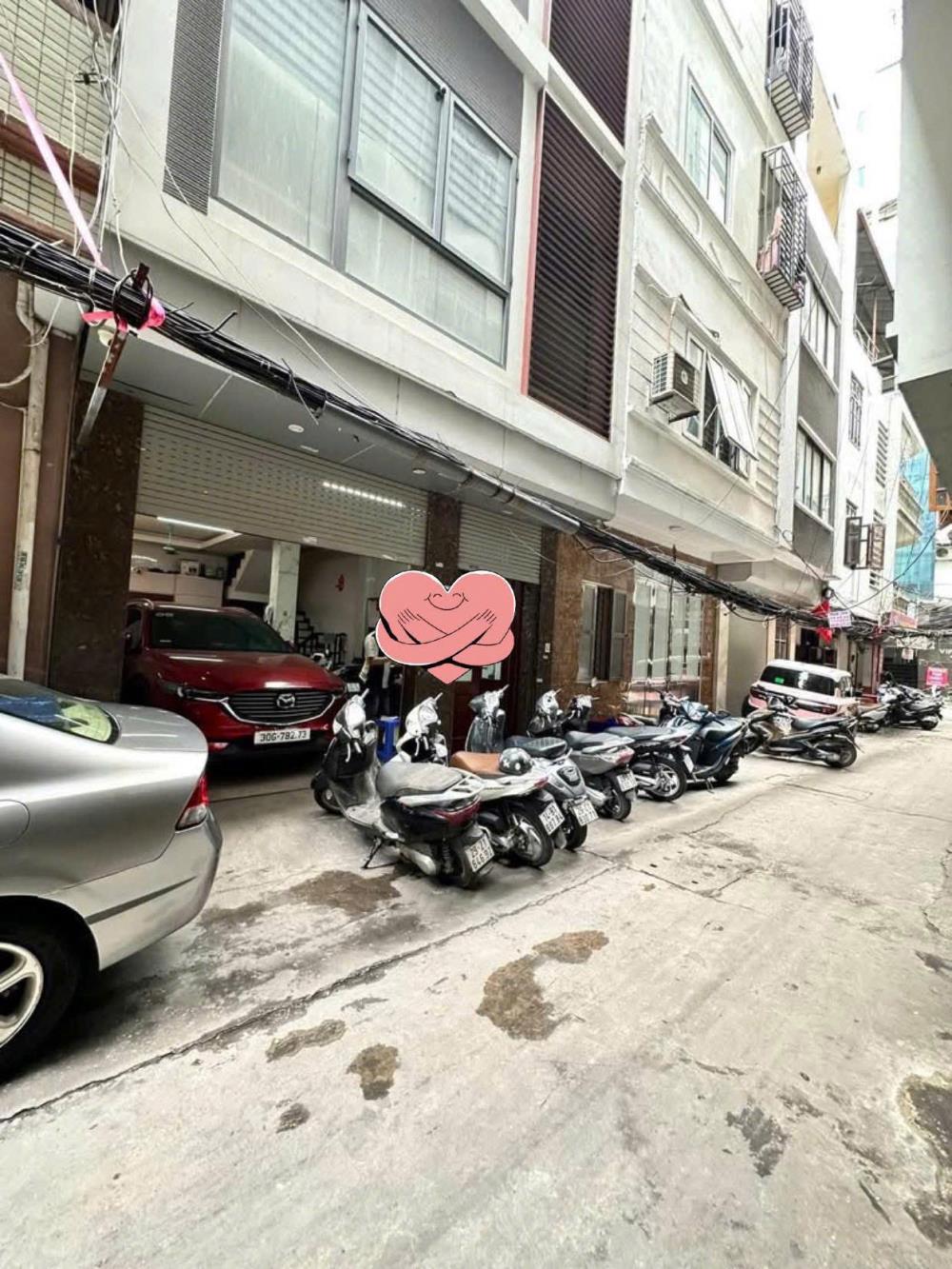 Bán nhà Đường Láng 50m2, 5 tầng, gara ô tô, vị trí vàng kinh doanh, văn phòng 18,5 tỷ