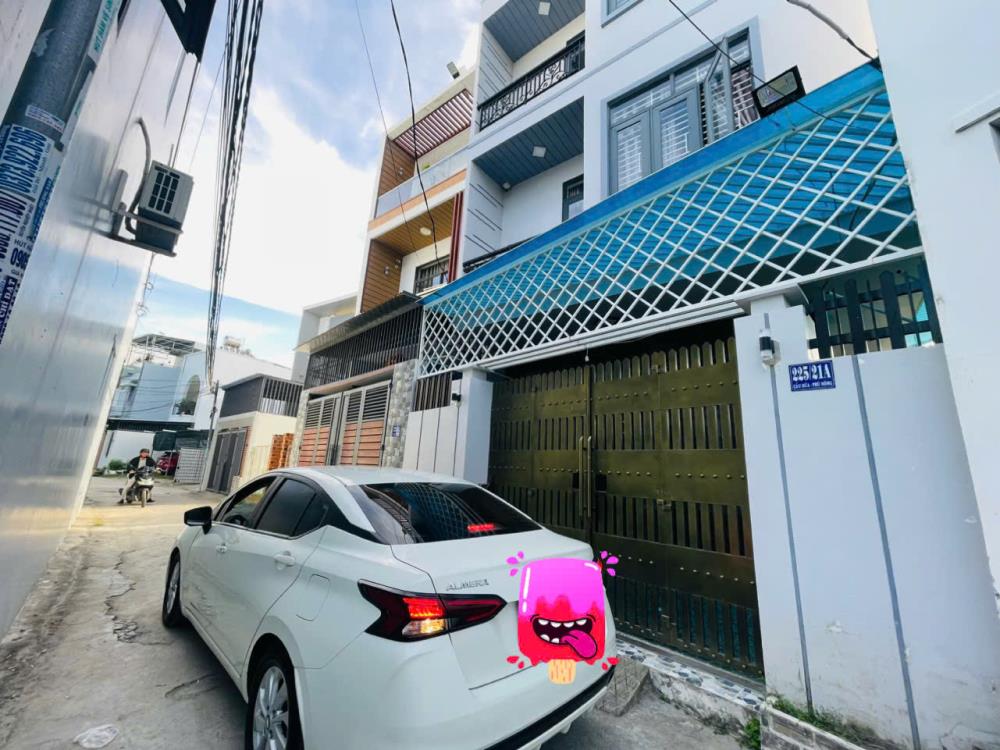 Bán nhà 3 tầng  full nội thất  gần KĐT Vĩnh Điềm Trung, Nha Trang