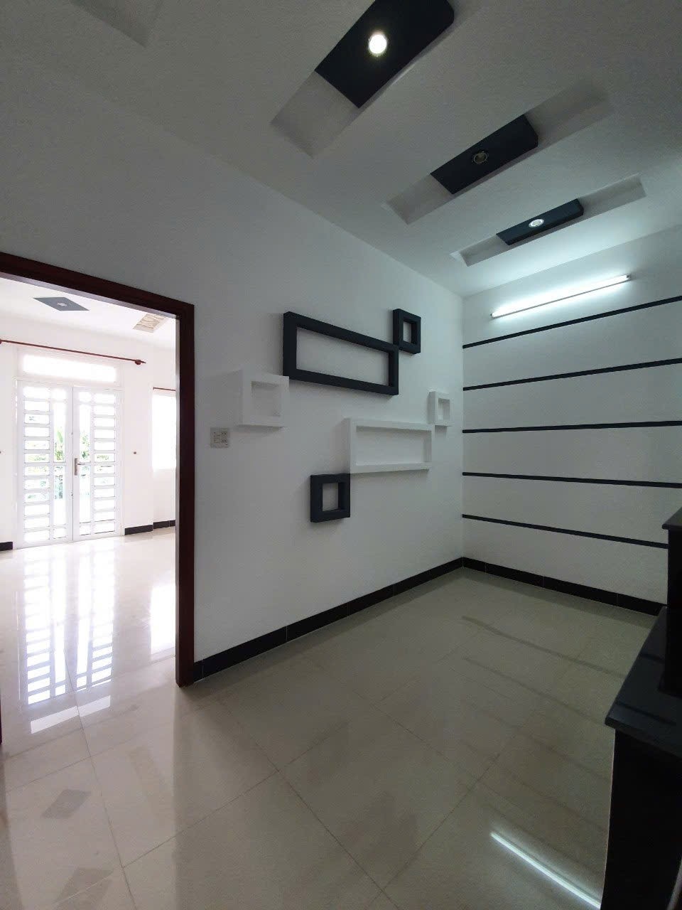 Nhà đường b5, khu dân cư hưng phú 1, gần siêu thị go