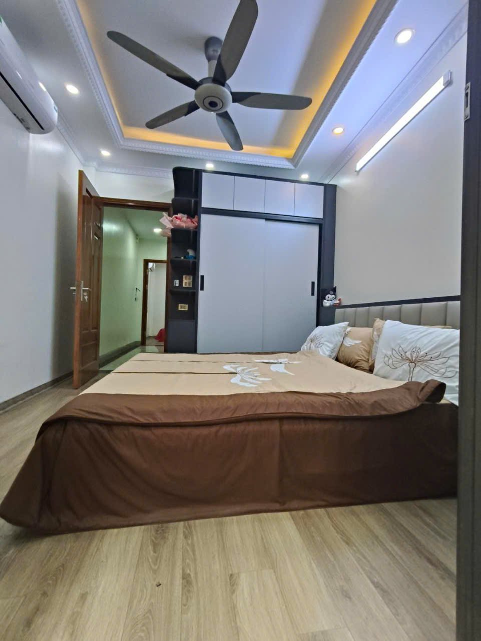 Bán nhà ở luôn, Nguyễn An Ninh, ngõ nông, gần phố, 47m2 giá chỉ 8.x tỷ