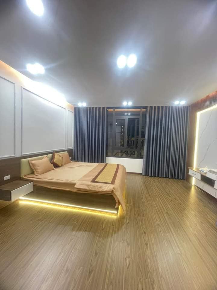 Bán liền kề khu nhà ở báo nhân dân Trịnh Văn Bô, diện tích 62m2 x 4 tầng, mặt tiền 4,5m, giá 17tỷ