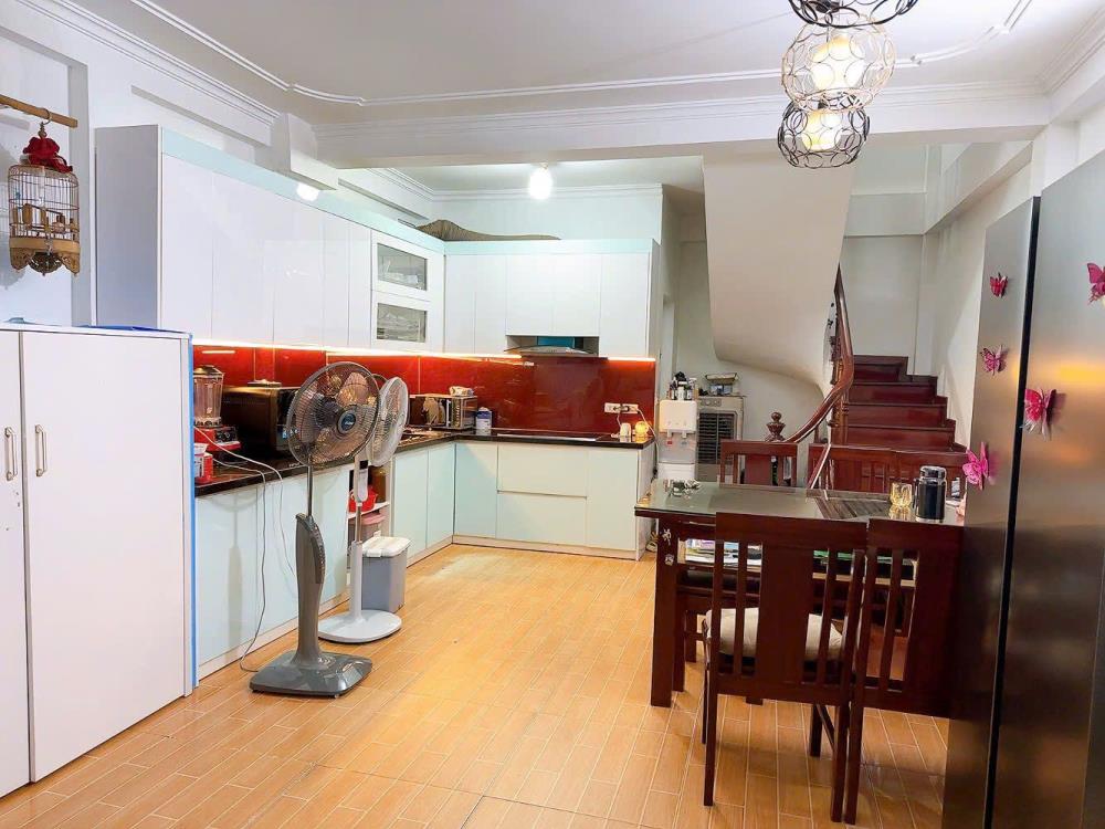 Bán nhà ngõ 69 Hoàng Văn Thái, diện tích 46,25m2, giá chỉ nhỉnh 6 tỷ