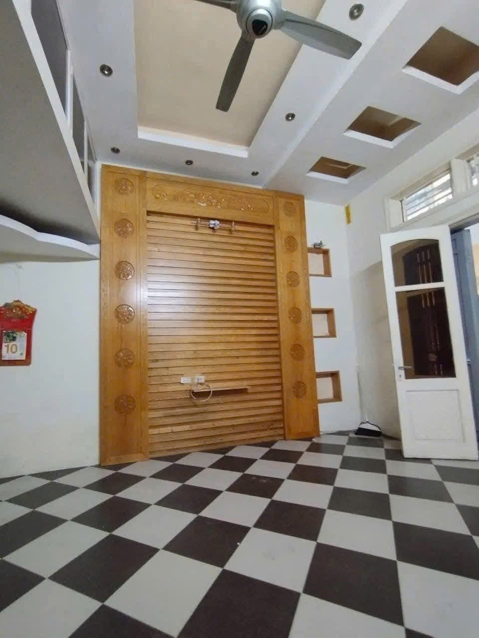 Bán nhà phân lô quân đội - ngõ rộng - ô tô qua nhà - lê trọng tấn - 12.8 tỷ