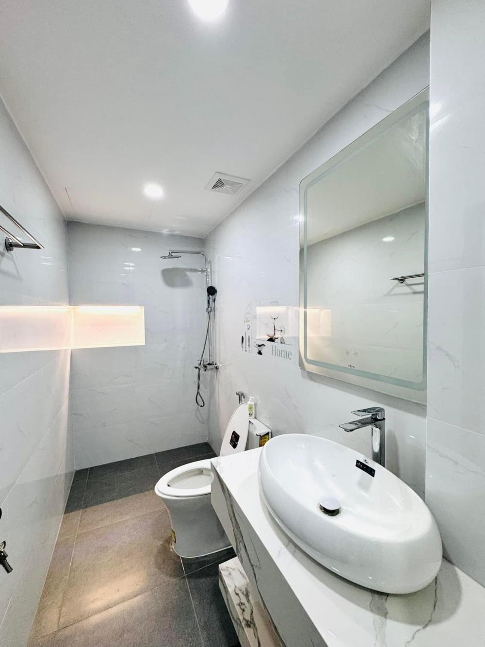 Khu hiếm nhà bán, Lý Nam Đế, Hoàn Kiếm, 65m2, 4 tầng, mặt tiền 5m, giá 28 tỷ, ô tô vào nhà, kinh doanh tốt