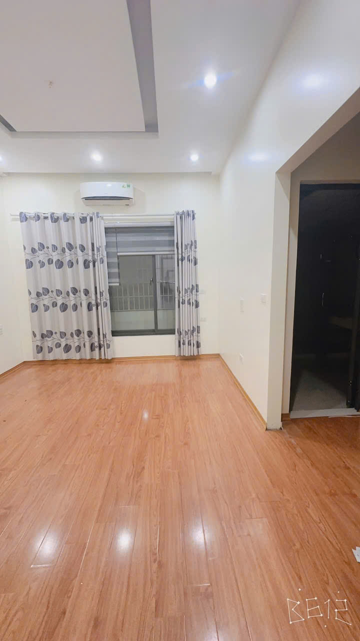 Nhà lô góc, ngõ ô tô, phố Bồ Đề, Long Biên, 110m2, 5 tầng, mặt tiền 6m, giá 28,5 tỷ , gần Nguyễn Văn Cừ