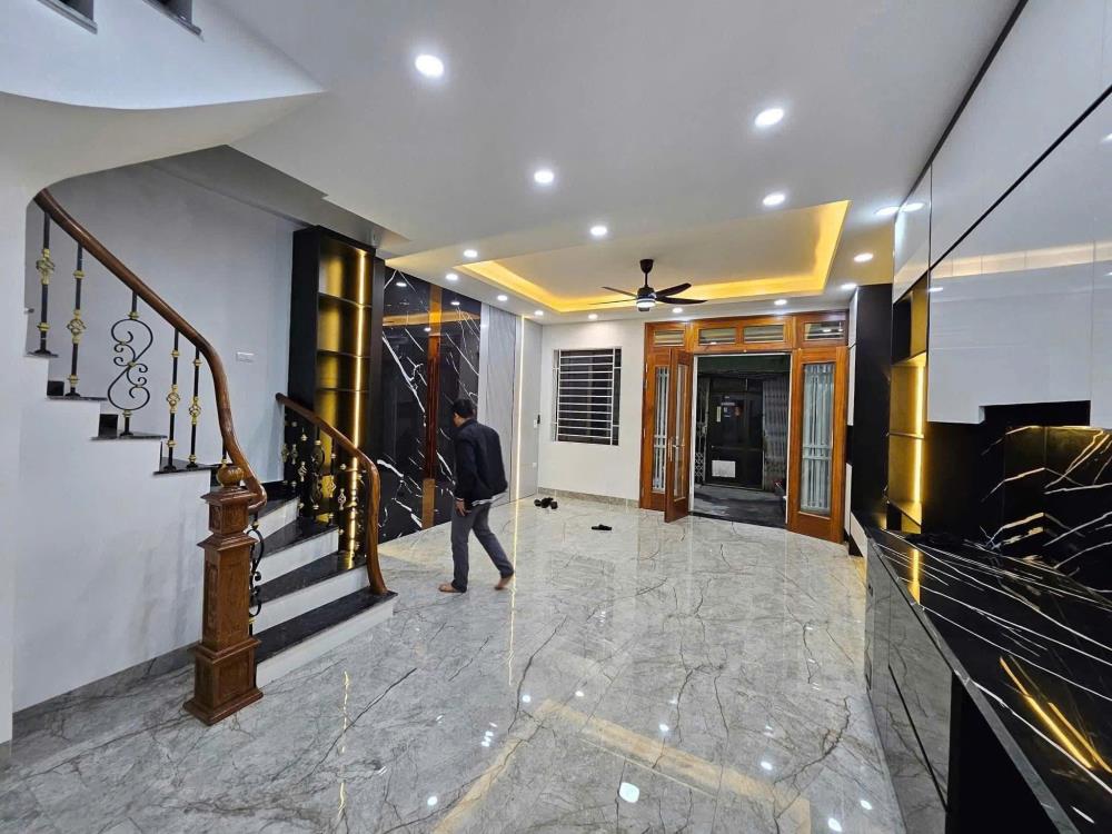 Bán nhà ngõ 158 Trương Định, hai mặt thoáng, ngõ ba gác, nhà mới ở ngay