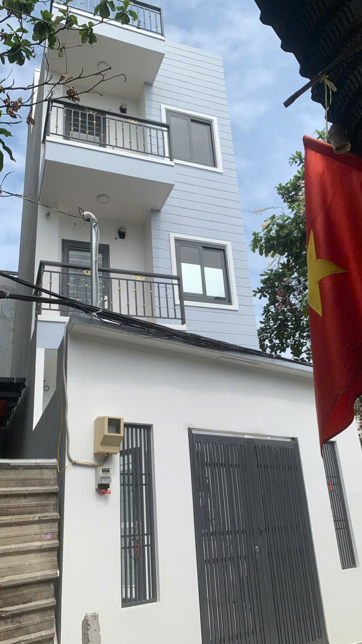 Bán nhà mặt tiền 4 tầng đường 10 Tăng Nhơn Phú B, Tp Thủ Đức