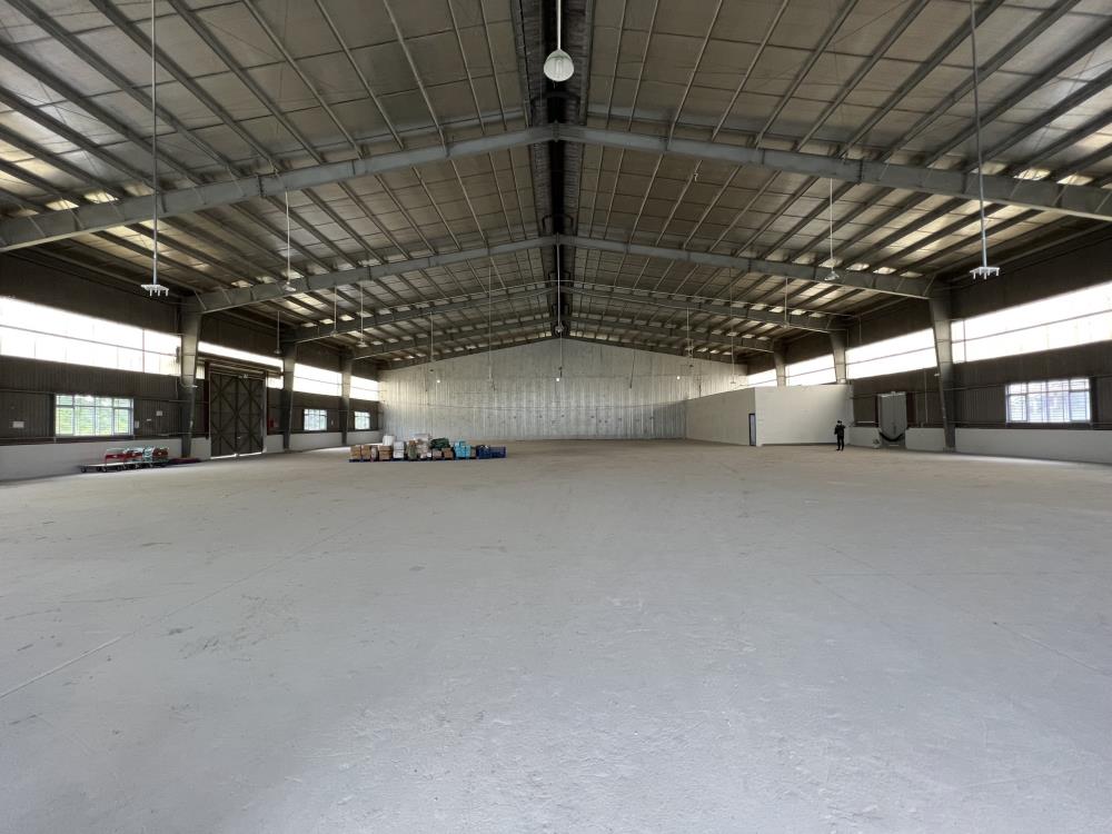 Cho thuê kho tiêu chuẩn 3600m gần cảng Cái Cui - thuận tiện lưu thông các tỉnh - 56.000 vnđ/ m²
