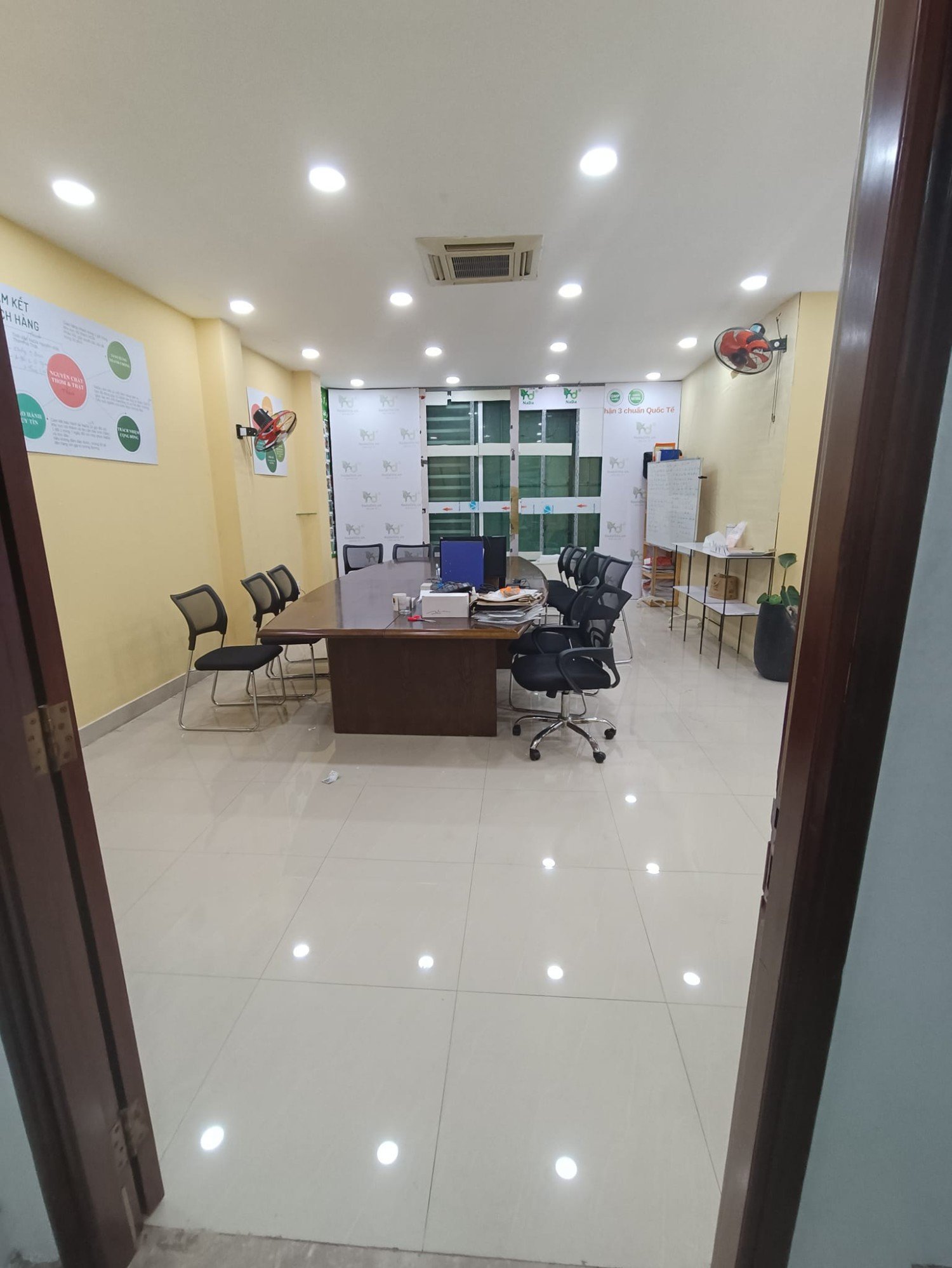 Cho Thuê Văn Phòng 100m2 giá 5,5TR/tháng tại Hương Lộ 5 An Lạc ,Bình Tân ,Hồ Chí Minh