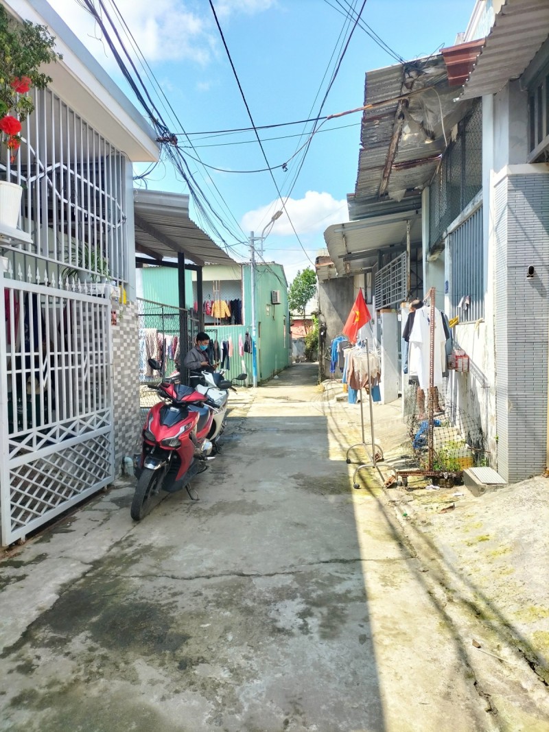 Bán nhà Phạm Như Xương, diện tích lớn 92m2, gần 2 trường Đại học, sổ đẹp, chỉ 2.2 tỷ