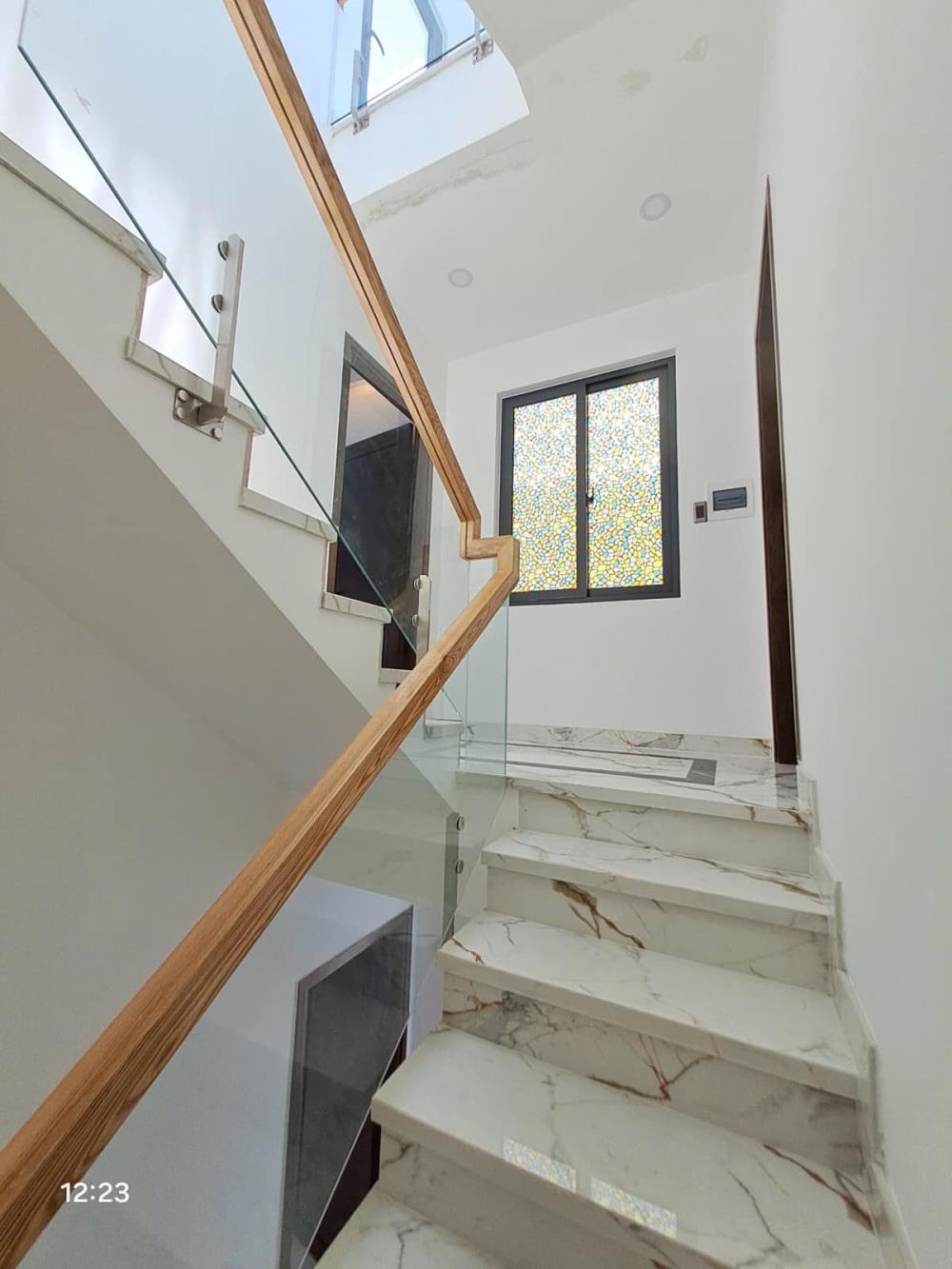 Bán nhà riêng tại Hồng Lạc, Phường 10, Tân Bình, giá 9,5 tỷ, diện tích 42m2 giá siêu hời