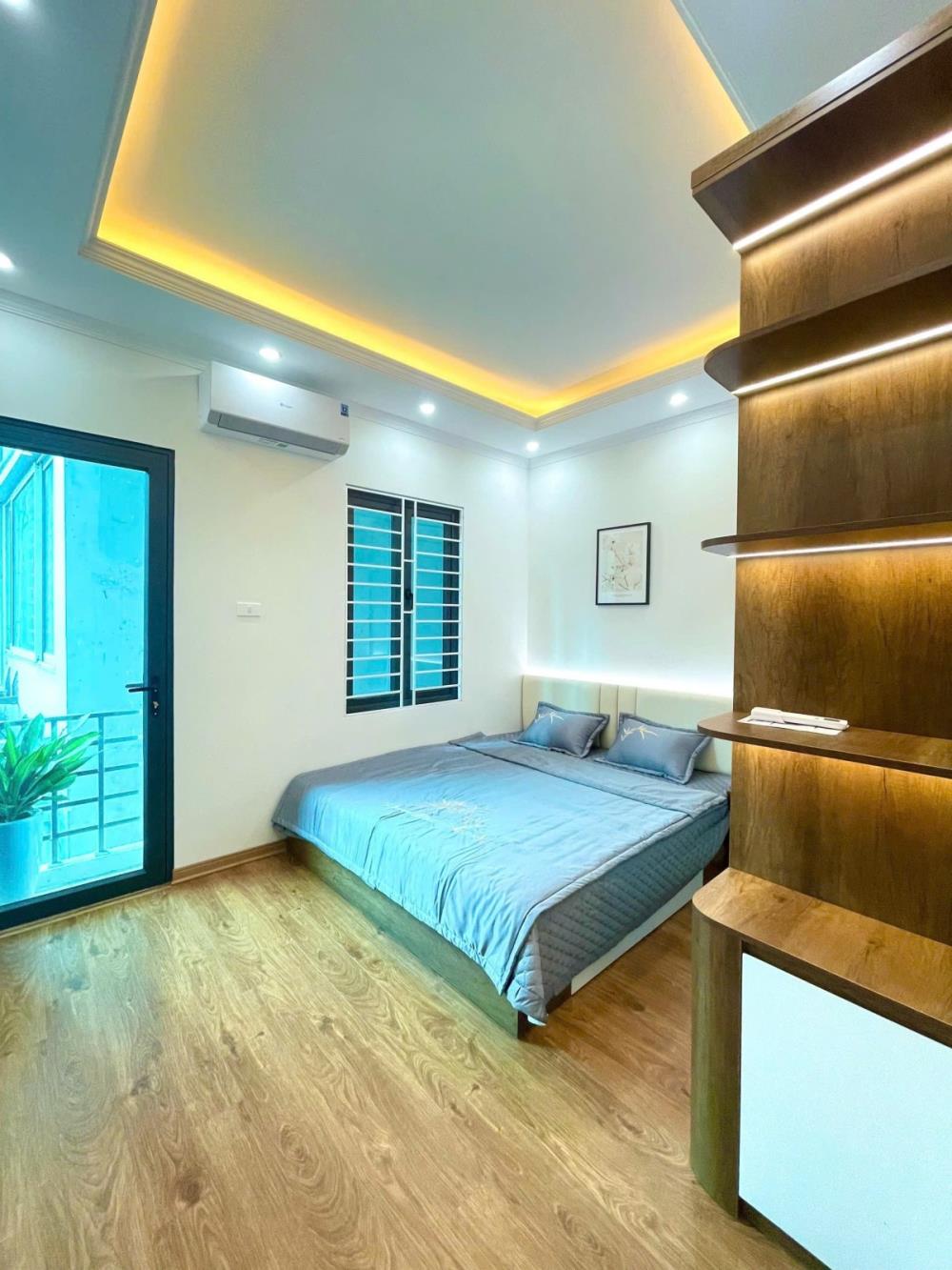 Bán nhà đường Kim Giang, Hoàng Mai, nhà đẹp full nội thất, ngõ rộng, rất gần ô tô tránh, giá bán 6.8 tỷ