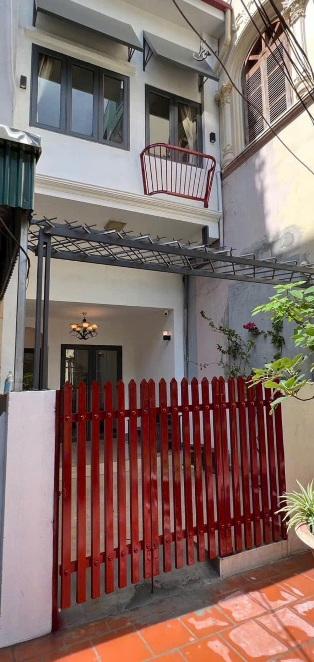 Bán nhà đẹp Đội Cấn, Ba Đình, 68m2, 2 tầng, giá chỉ 13 tỷ