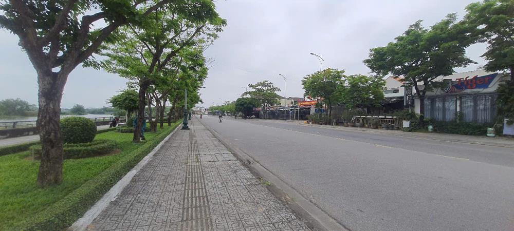 Bán lô đất 2 mặt tiền vị trí ngay ngã ba đường Bạch Đằng, Xuân Diệu, Tp Tam Kỳ