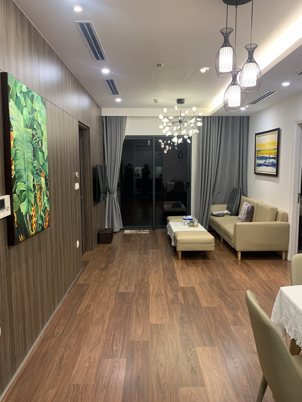 Bán căn 2PN tầng trung tại Imperia Garden, view phố giá 6.4 tỷ