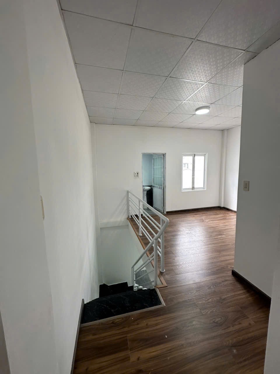 Bán nhà đường Nguyễn An Ninh Đà Lạt - 1 trệt 1 lầu đến 10 người ở - giá chỉ trên 2 tỷ