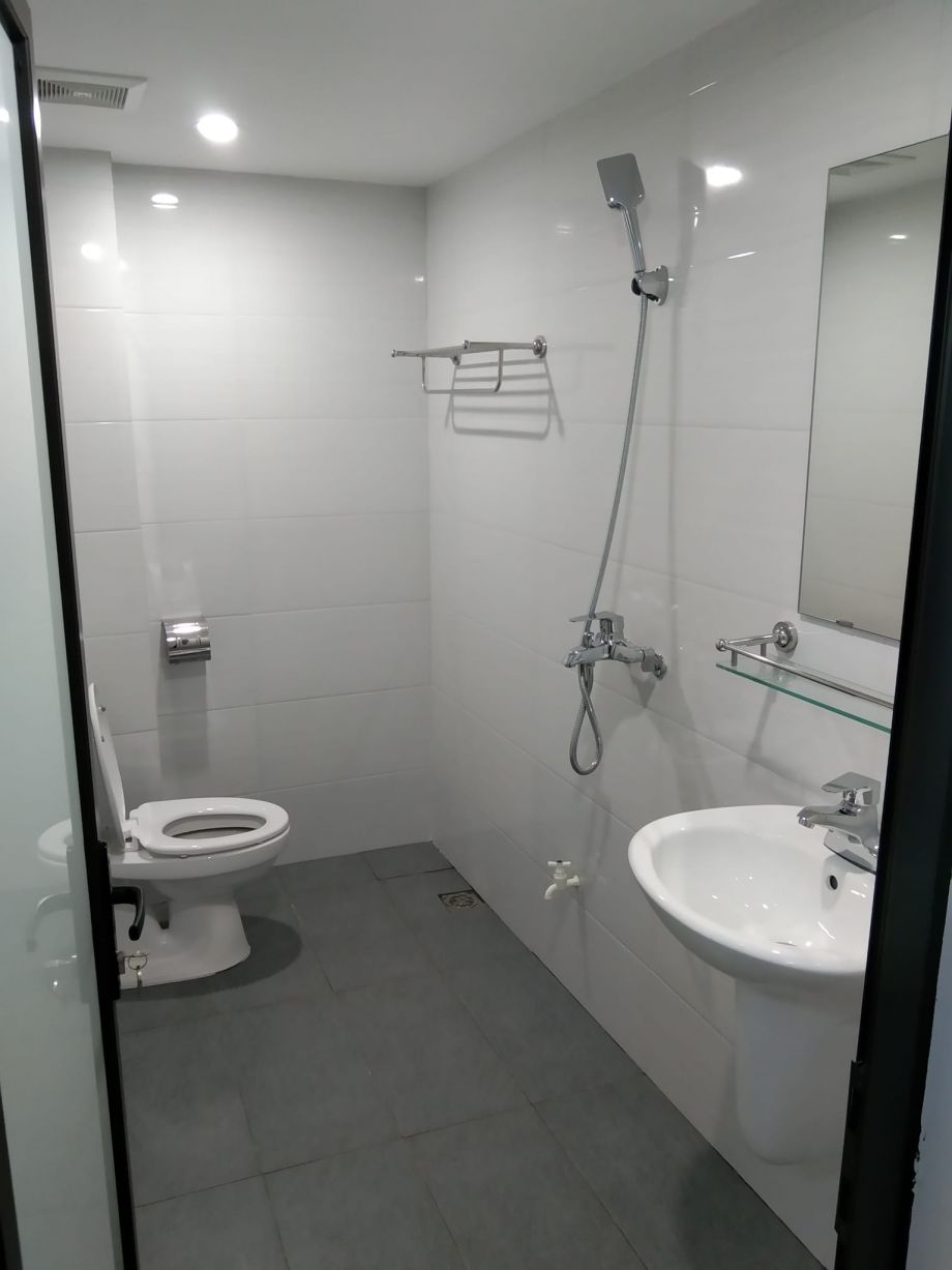 Nhà mới sát phố có 58m2, 5ngủ toạ lạc tại Đình Thôn, Nam Từ Liêm, HN