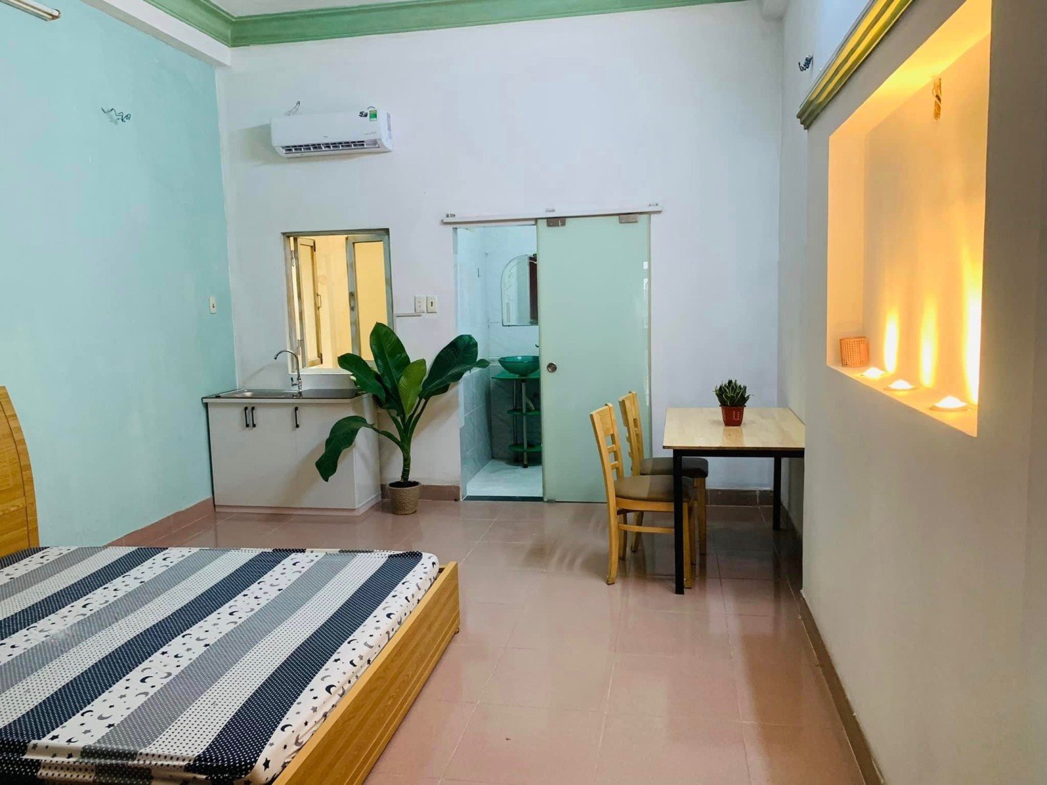 Phòng trọ 20m2 ngõ 257, phường Yên Hoà, Hà Nội, giá rẻ, ở ngay