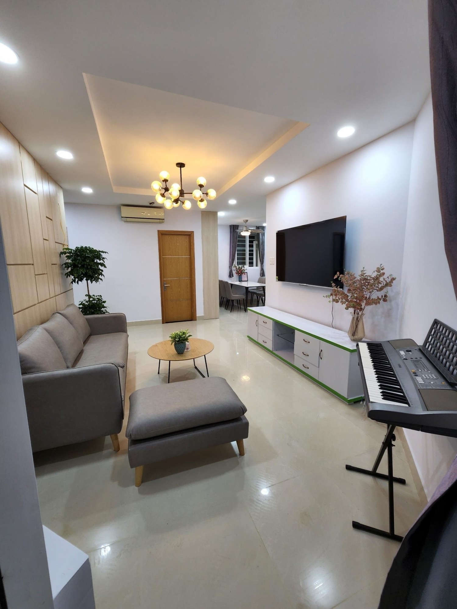 Căn hộ cho thuê Rivera Park 88m2 - 2PN2WC -  Full NT Lầu Cao View thoáng