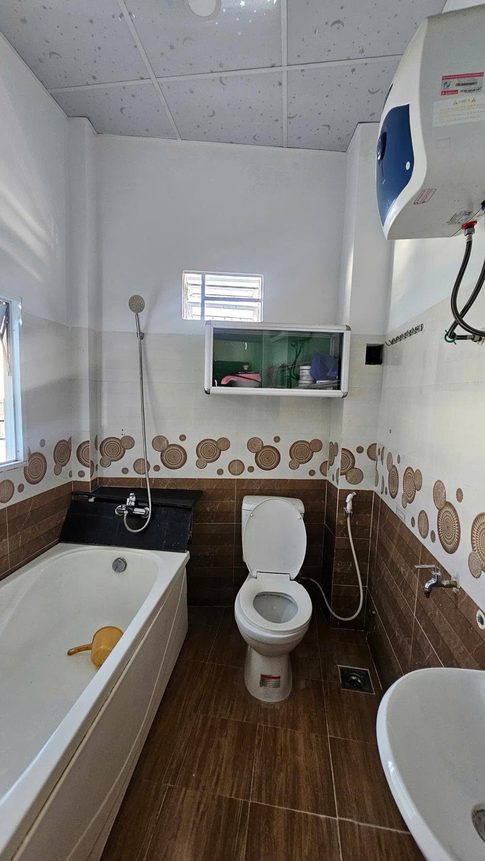 Bán nhà hẻm bê tông 3m, giá 2.48 tỷ tại Hương Lộ Ngọc Hiệp, Nha Trang