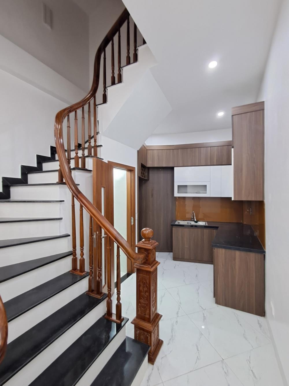 Bán nhà Xã Đàn, 47,5m2, nhà xây mới thang máy giá chỉ nhỉnh 8 tỷ