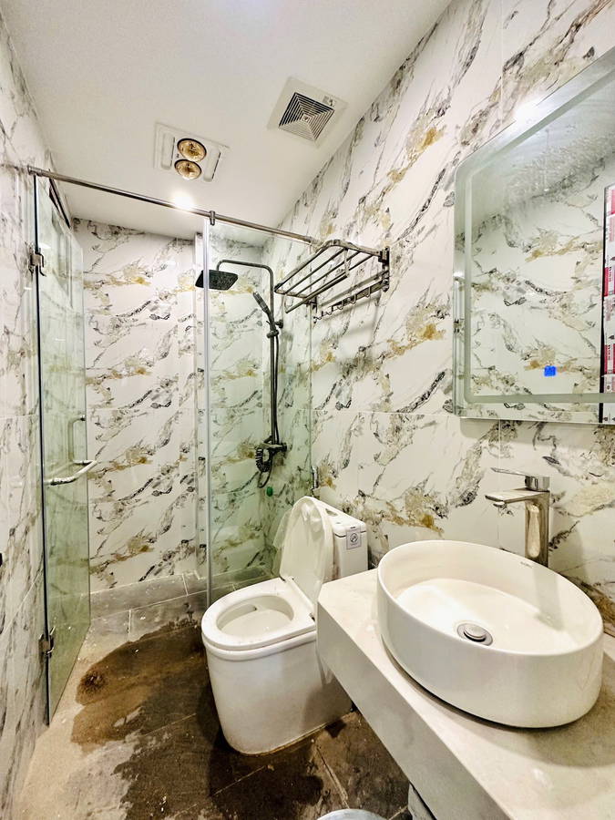 Nhà đẹp Lê Trọng Tấn 2 mặt thoáng, 50m2 x 6 tầng x mặt tiền 4m