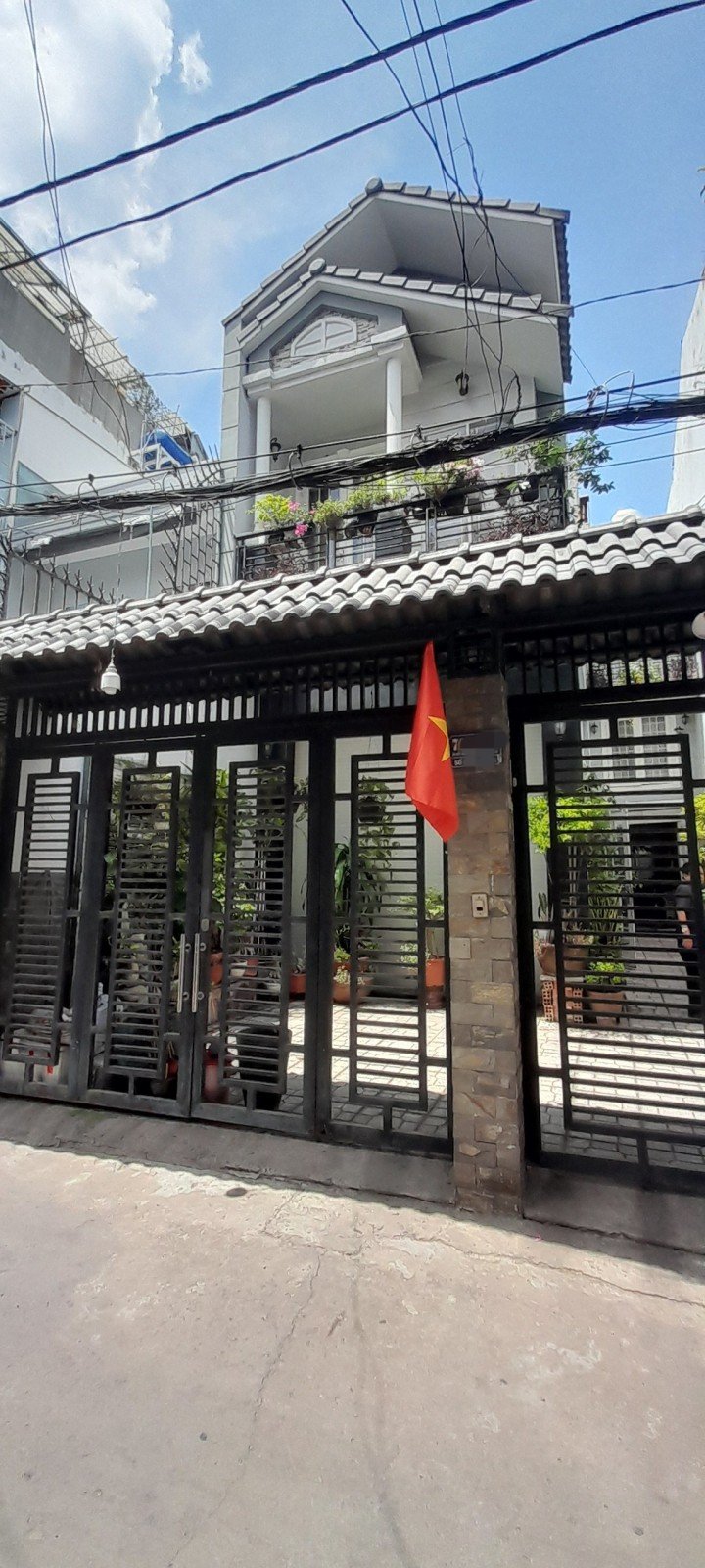 Bán biệt thự sân vườn, hẻm xe tải thông công viên Tầm Vu, 113m2, giá 15.5 tỷ